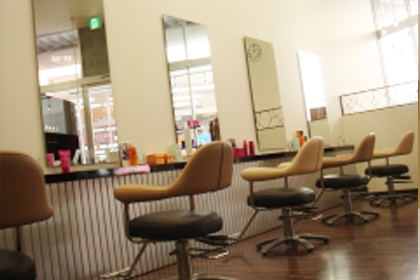 群馬県　新桐生駅近く SAMSARA 採用情報